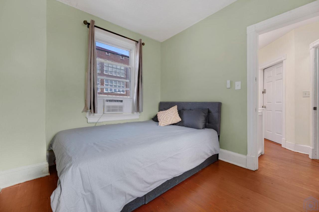 Historic Petworth Homestay Washington Bagian luar foto