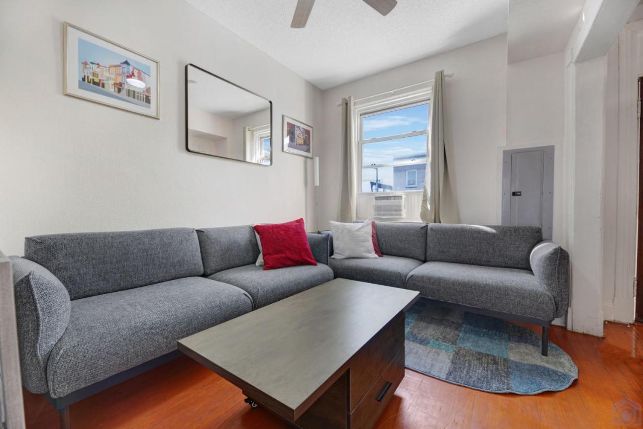 Historic Petworth Homestay Washington Bagian luar foto